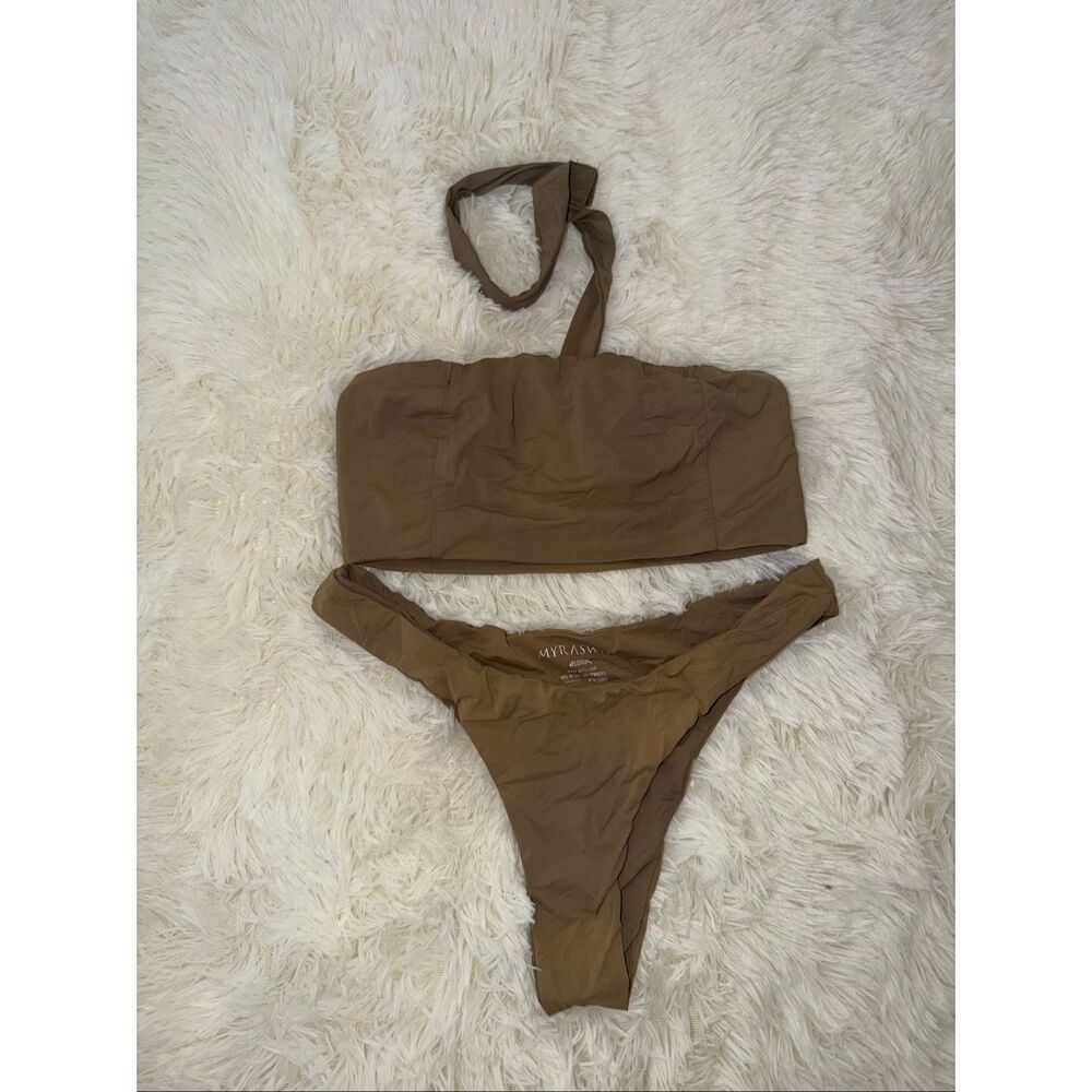 Size M choker tube stop bikini set